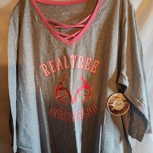 Realtree Gray and Pink Long Sleeve Shirt